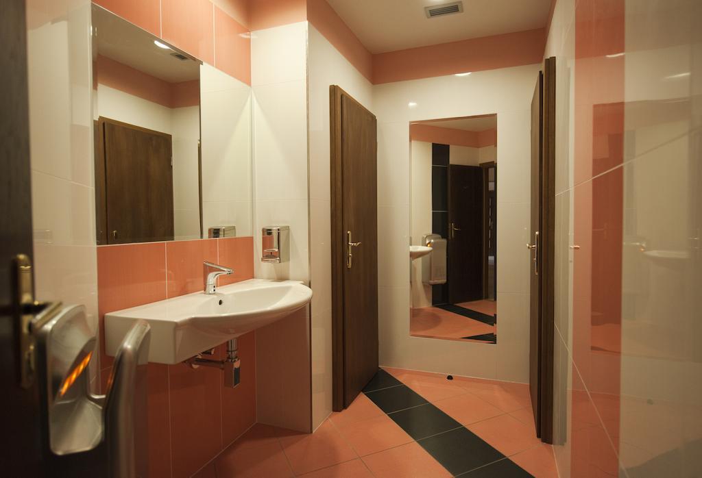 Žďár nad Sázavou Hotel Hajcman מראה חיצוני תמונה