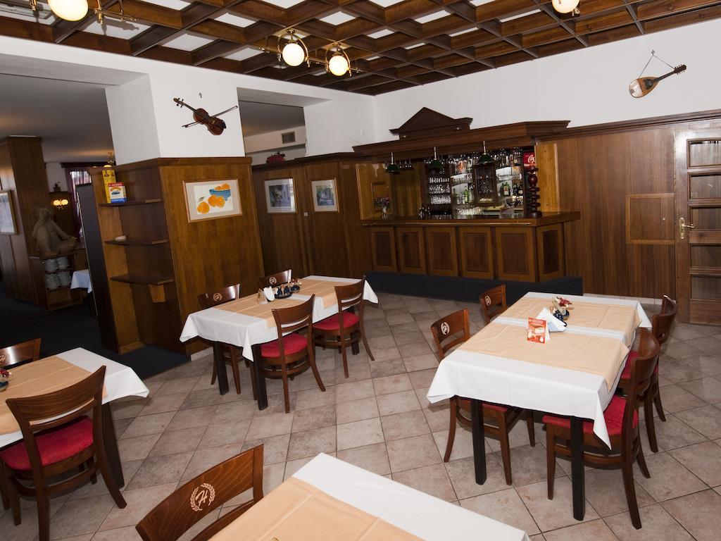 Žďár nad Sázavou Hotel Hajcman מראה חיצוני תמונה